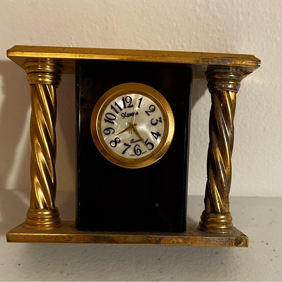 Mini mantle quartz clock.  Brass and onyx maybe marble. Just needs battery - Picture 1 of 10